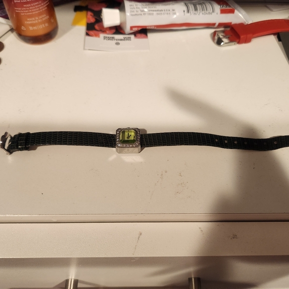 Corum sugar cube Diamond Bezel Quartz Ladies Watch - Picture 6 of 8